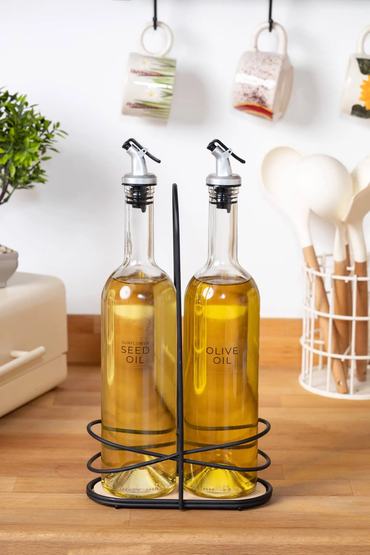 Tokyo Stand 2 Oil Bottles