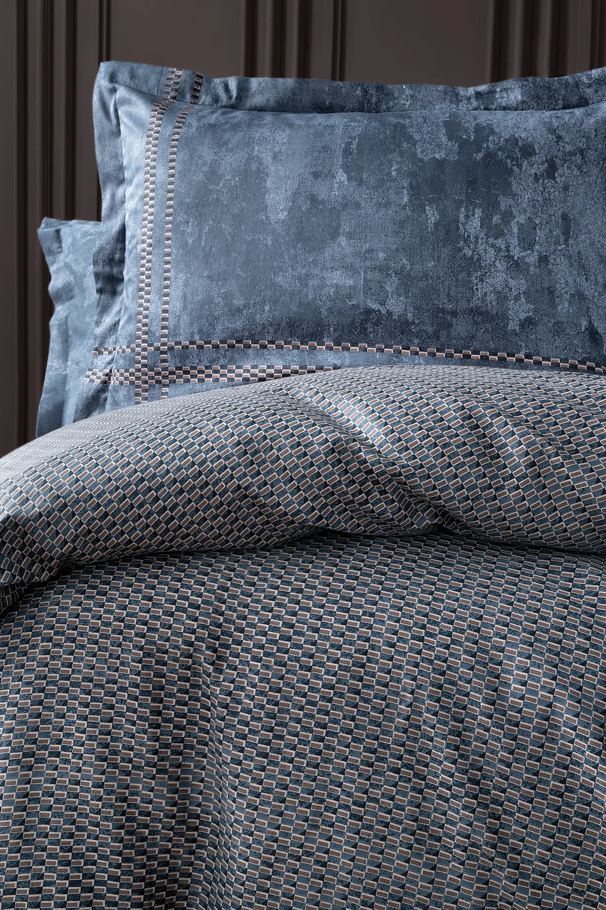 Fayel Double Satin Duvet Cover Set - Brown