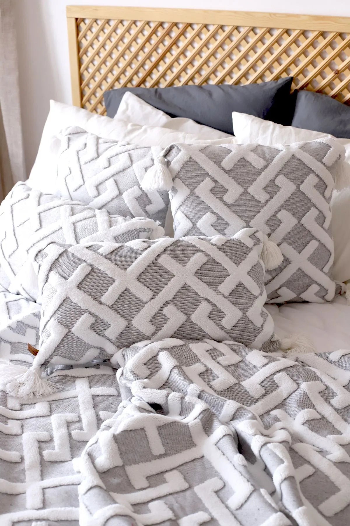 Elda Gray Scandinavian Bedspread Set Bohemian Pattern