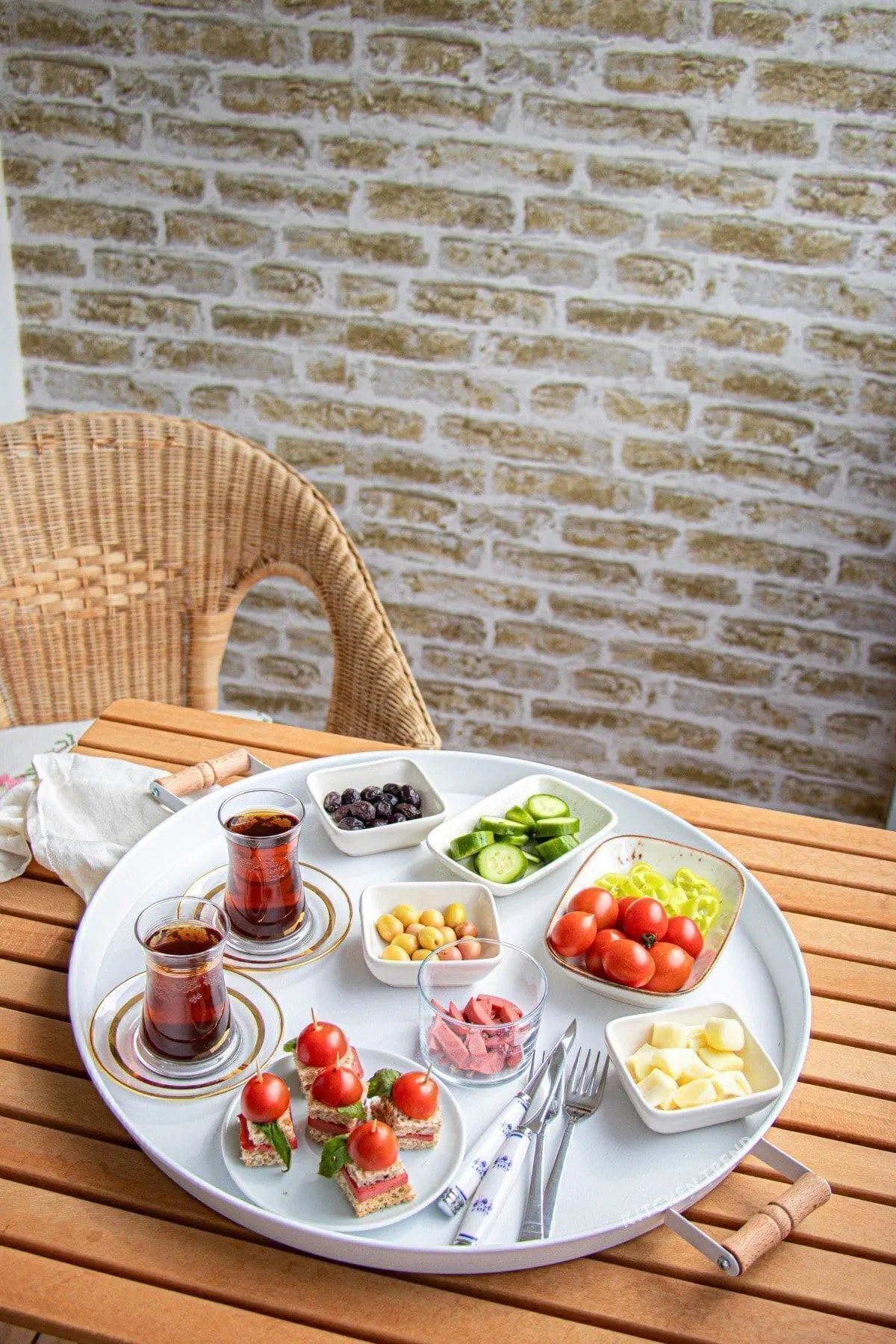 3 Piece Set Wooden Handle Metal Trays