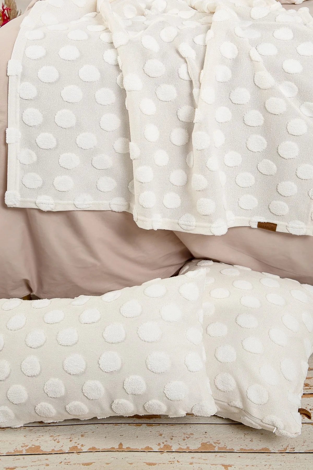 Point Bed Runner Set Scandinavian Bohemian Pattern