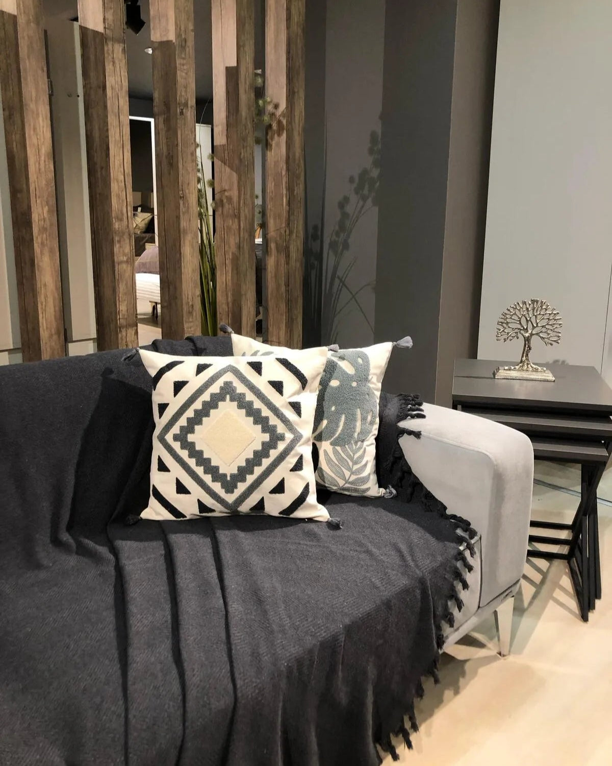 1 Piece Woven Hand Tied Sofa Cover
