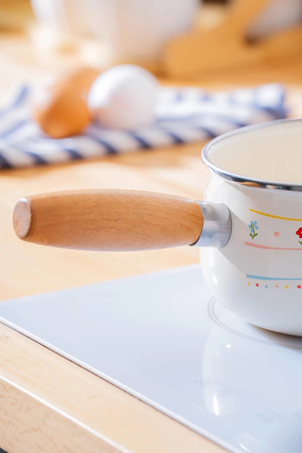 Made With Love Enamel Pan - 14 cm