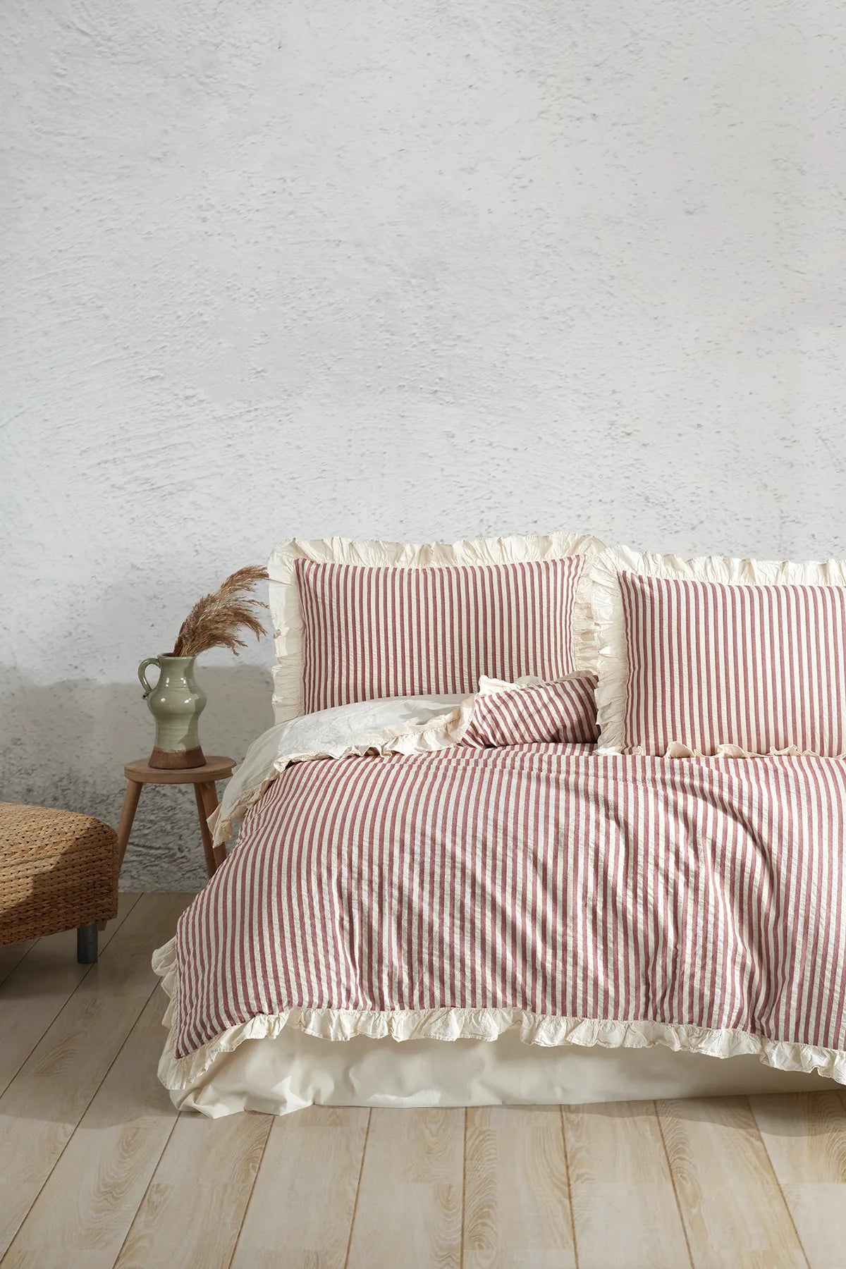Soil Cherry 100% Cotton Ruffle Washable Duvet Cover Set