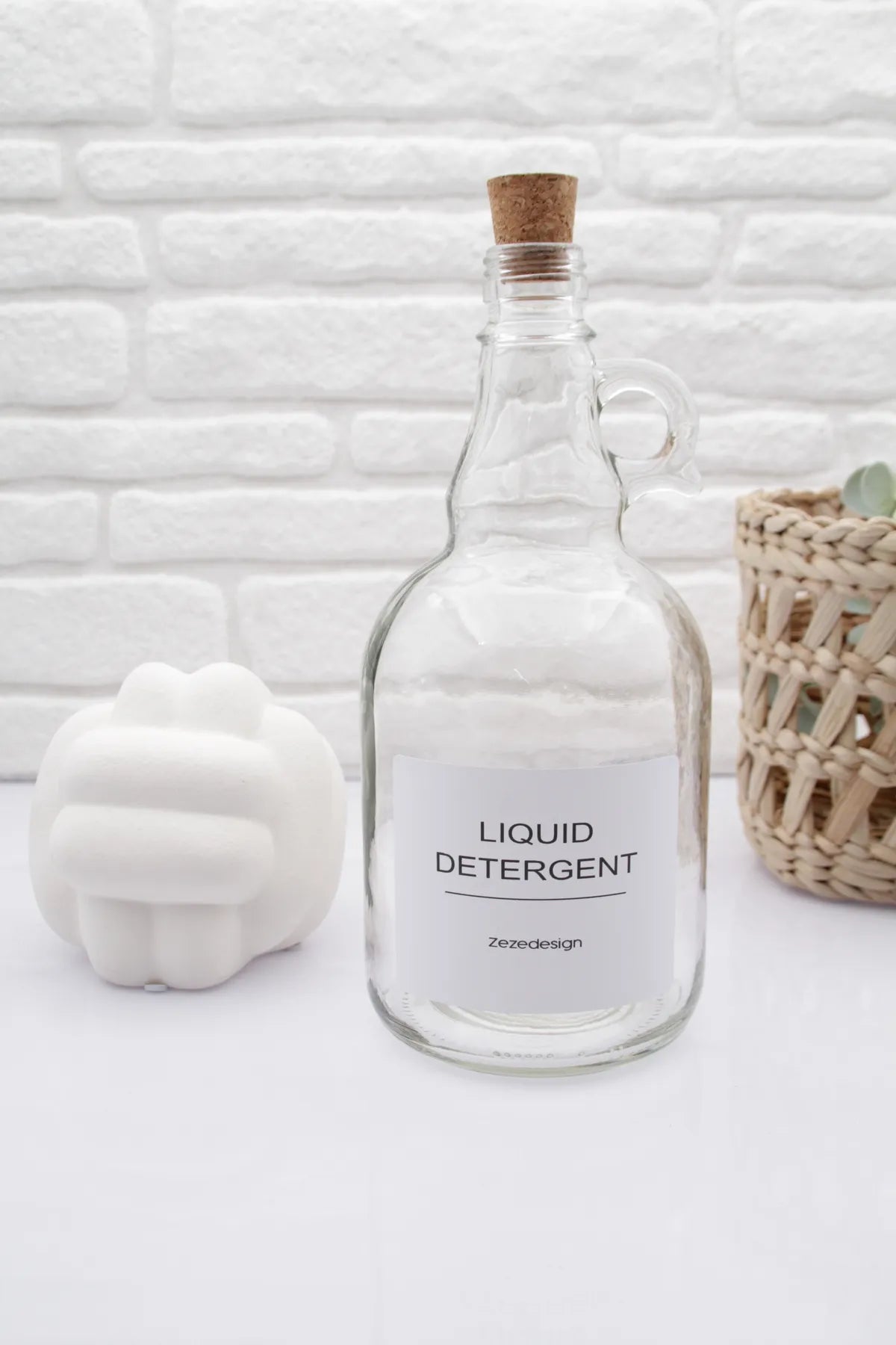 Wooden Lid Glass Bottle 1000 ml