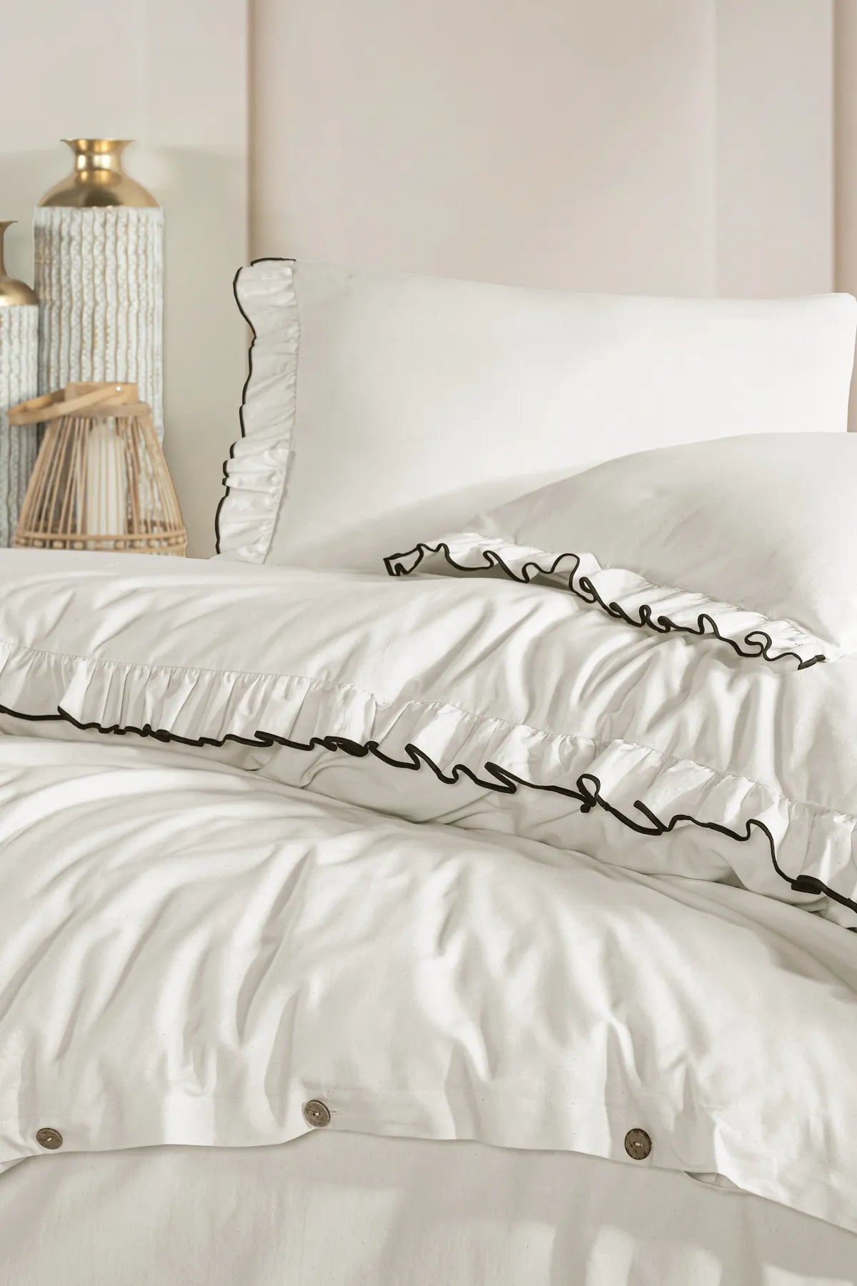 Lotis 100% Cotton Ornamental Overlock Stitched Ruffle Washable Duvet Cover