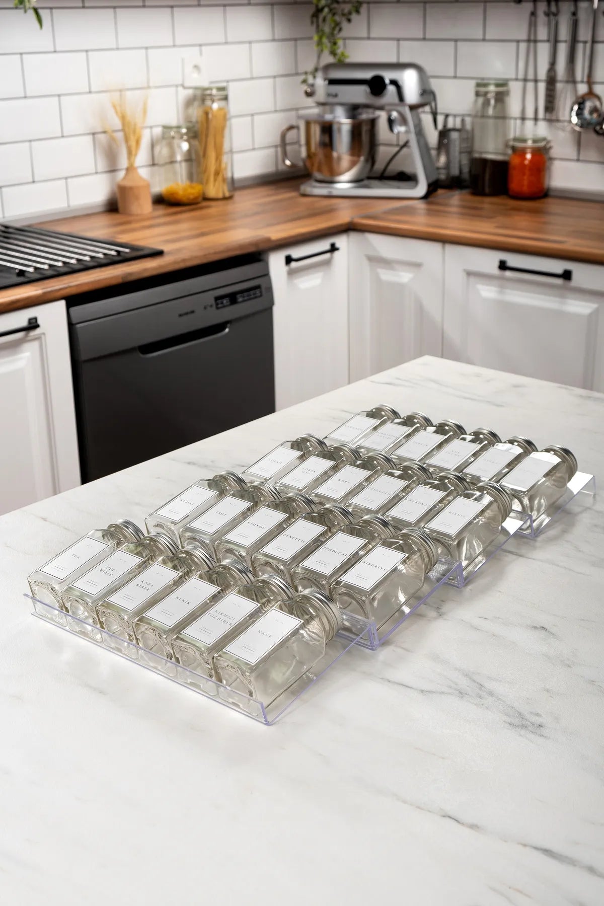 24 Piece Spice Jars With Plexiglass Stand