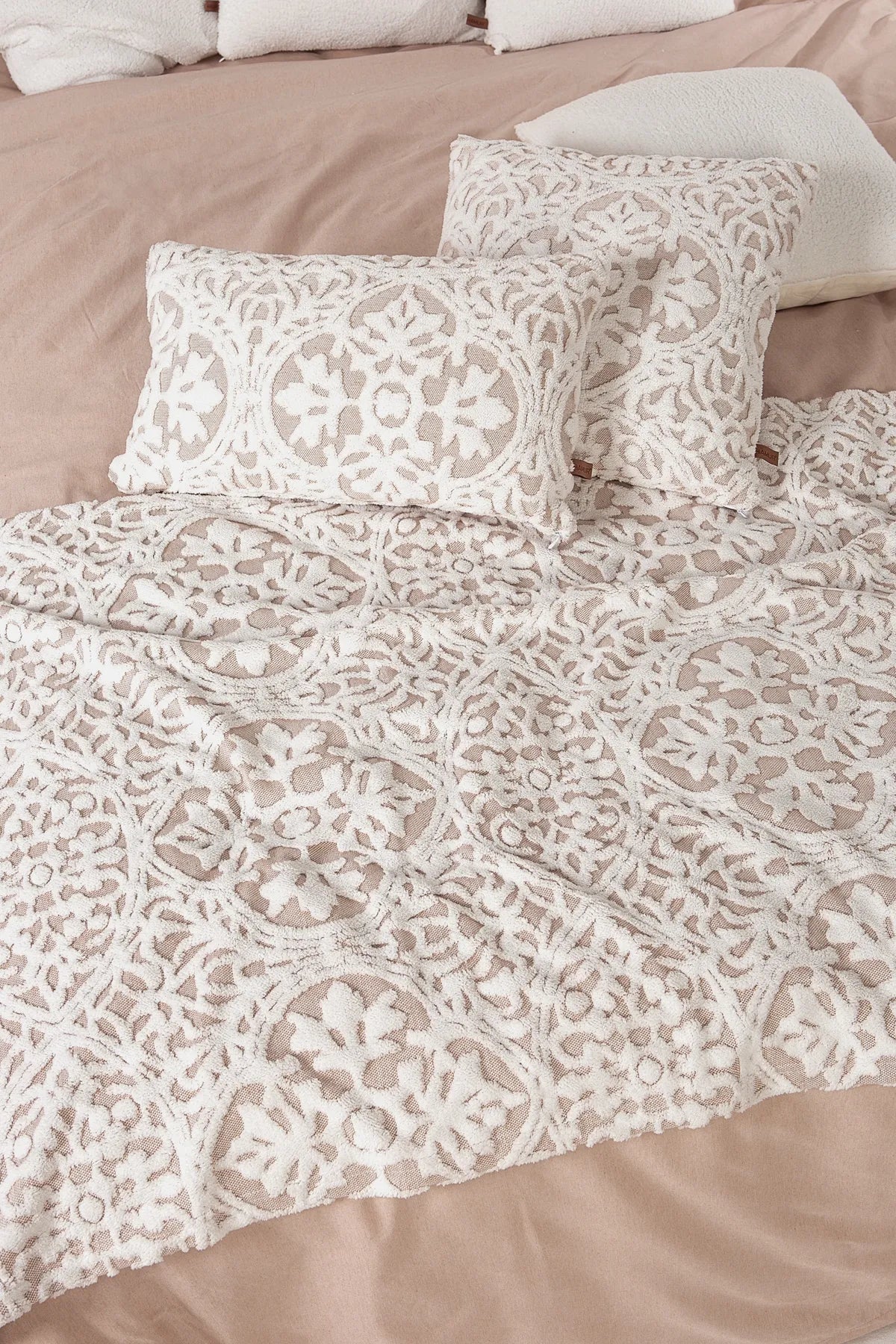Motive Bed Runner Set Scandinavian Bohemian Pattern