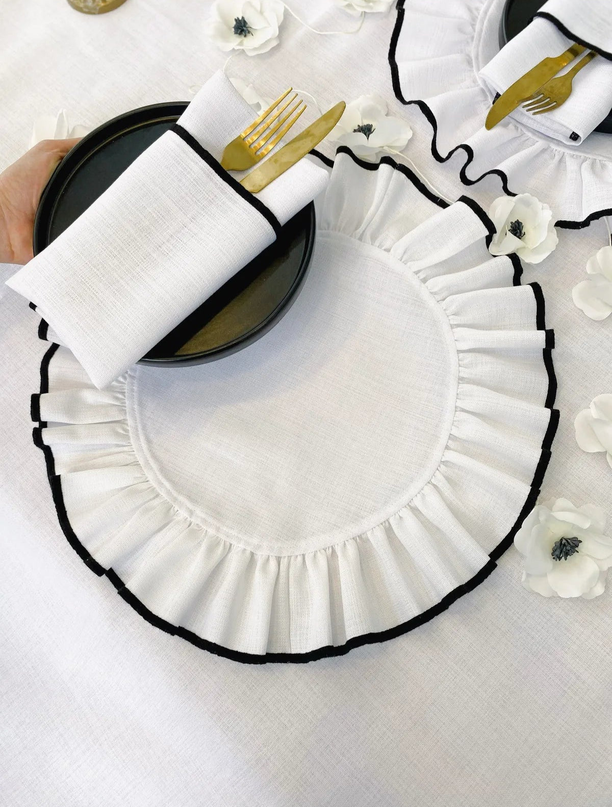 Shine White Linen Fabric Round American Service
