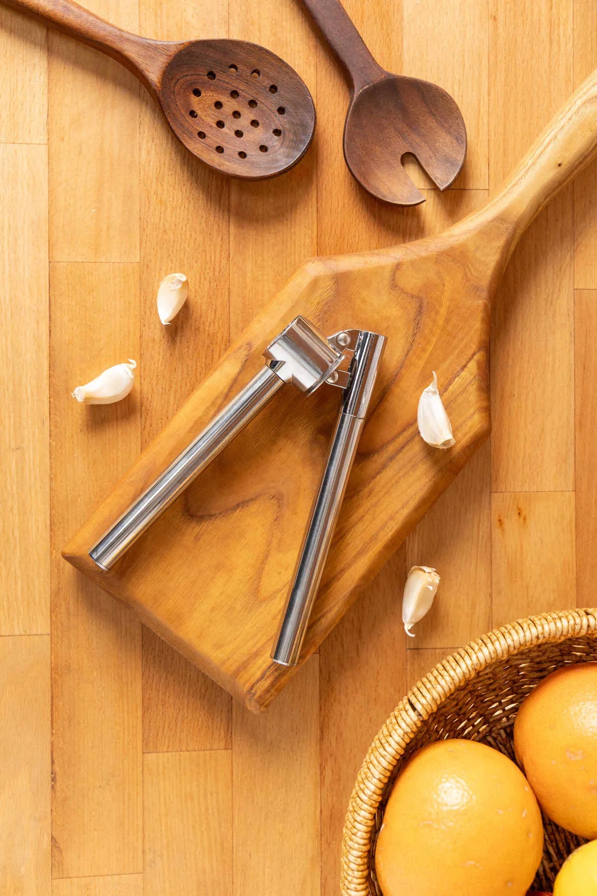 Nolian Steel Garlic Crusher