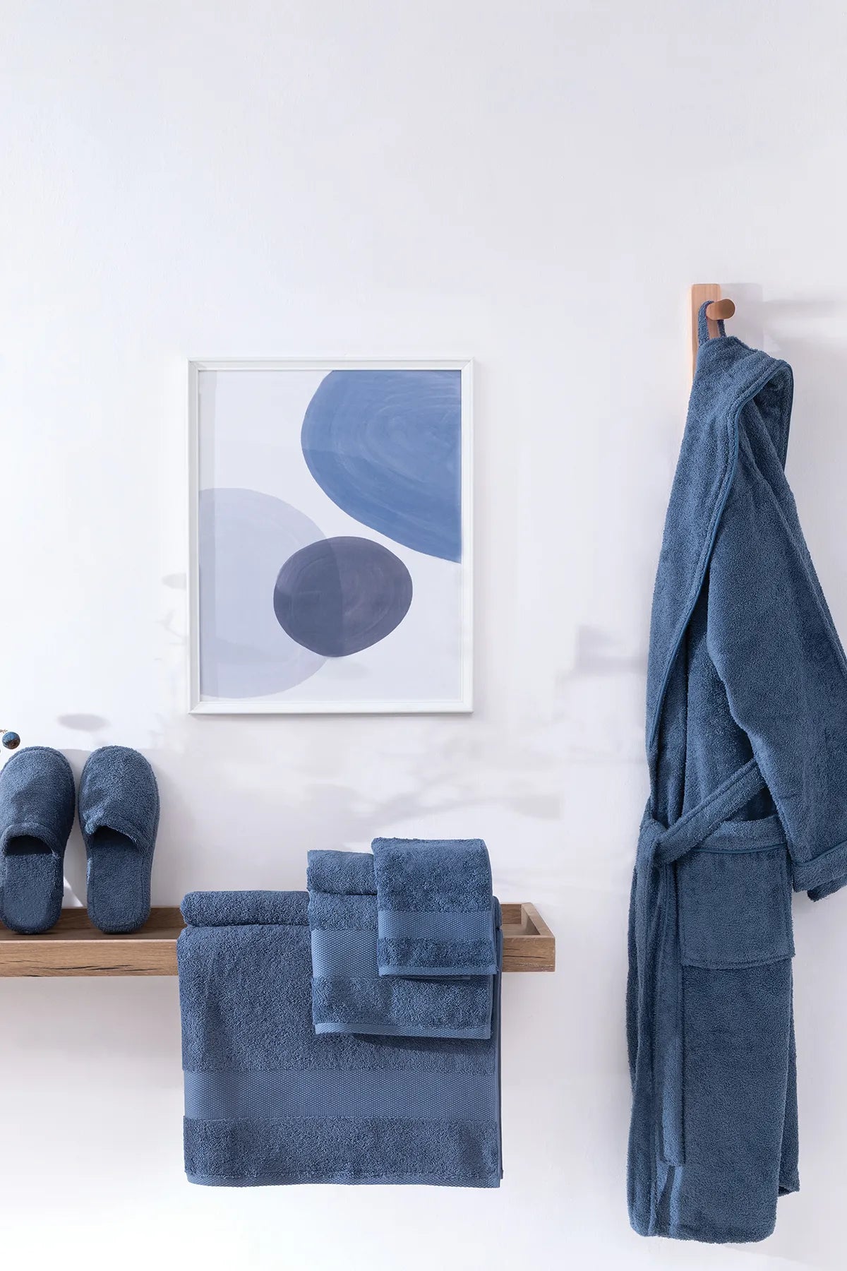 Essentials 3-Piece Bathroom Set | Slippers (42-44)