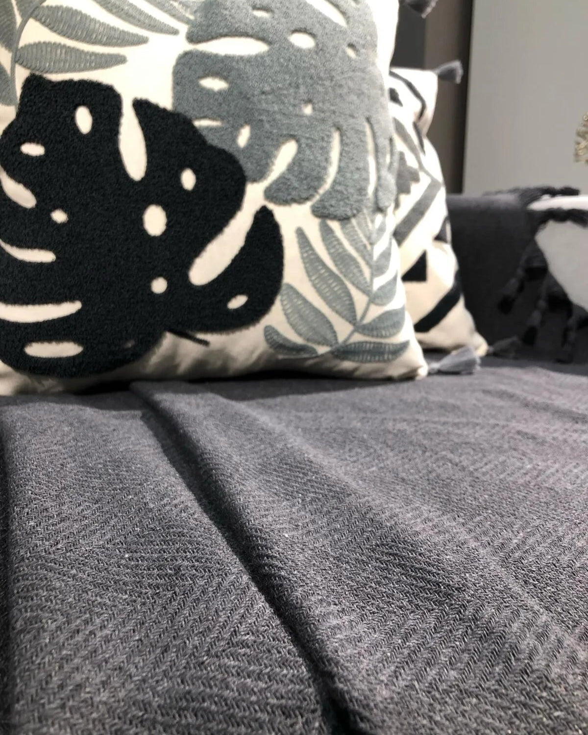 1 Piece Woven Hand Tied Sofa Cover