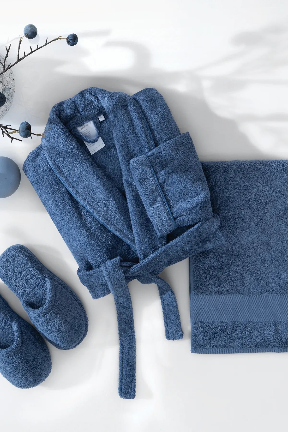 Essentials 3-Piece Bathroom Set | Slippers (42-44)