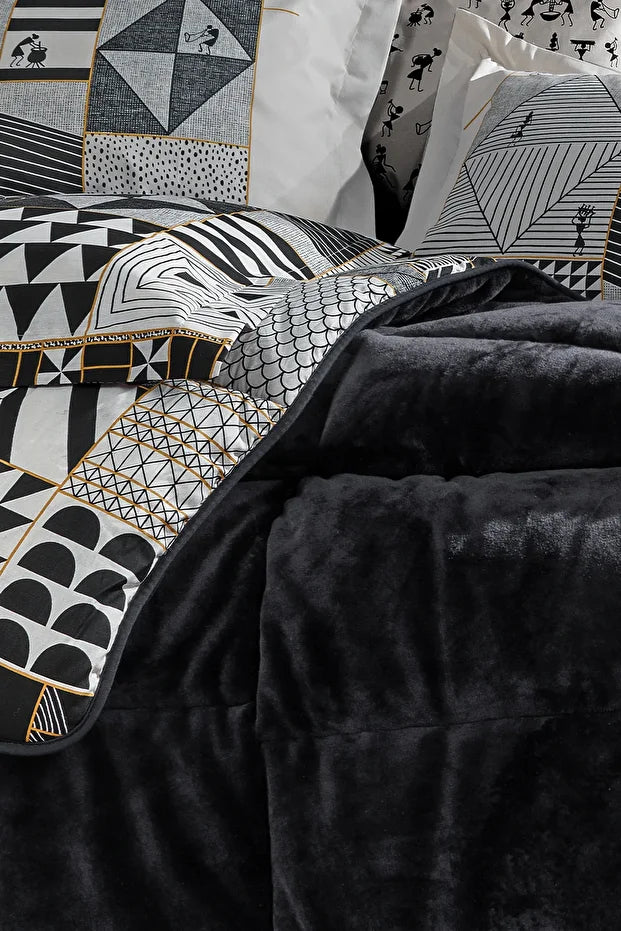 Ciera Triola Sleeping Set - Black