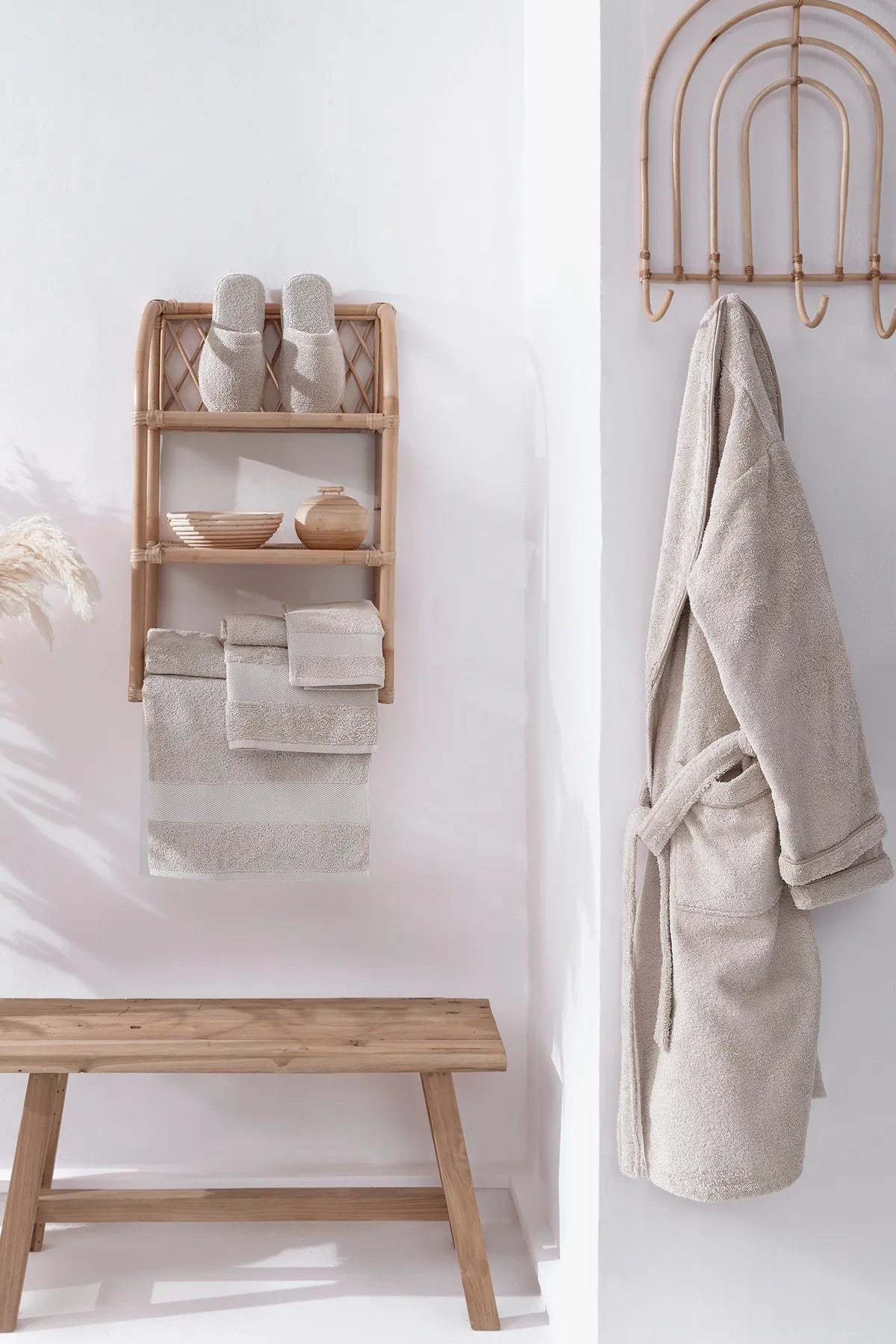 Essentials 3-Piece Bathroom Set | Slippers (42-44)