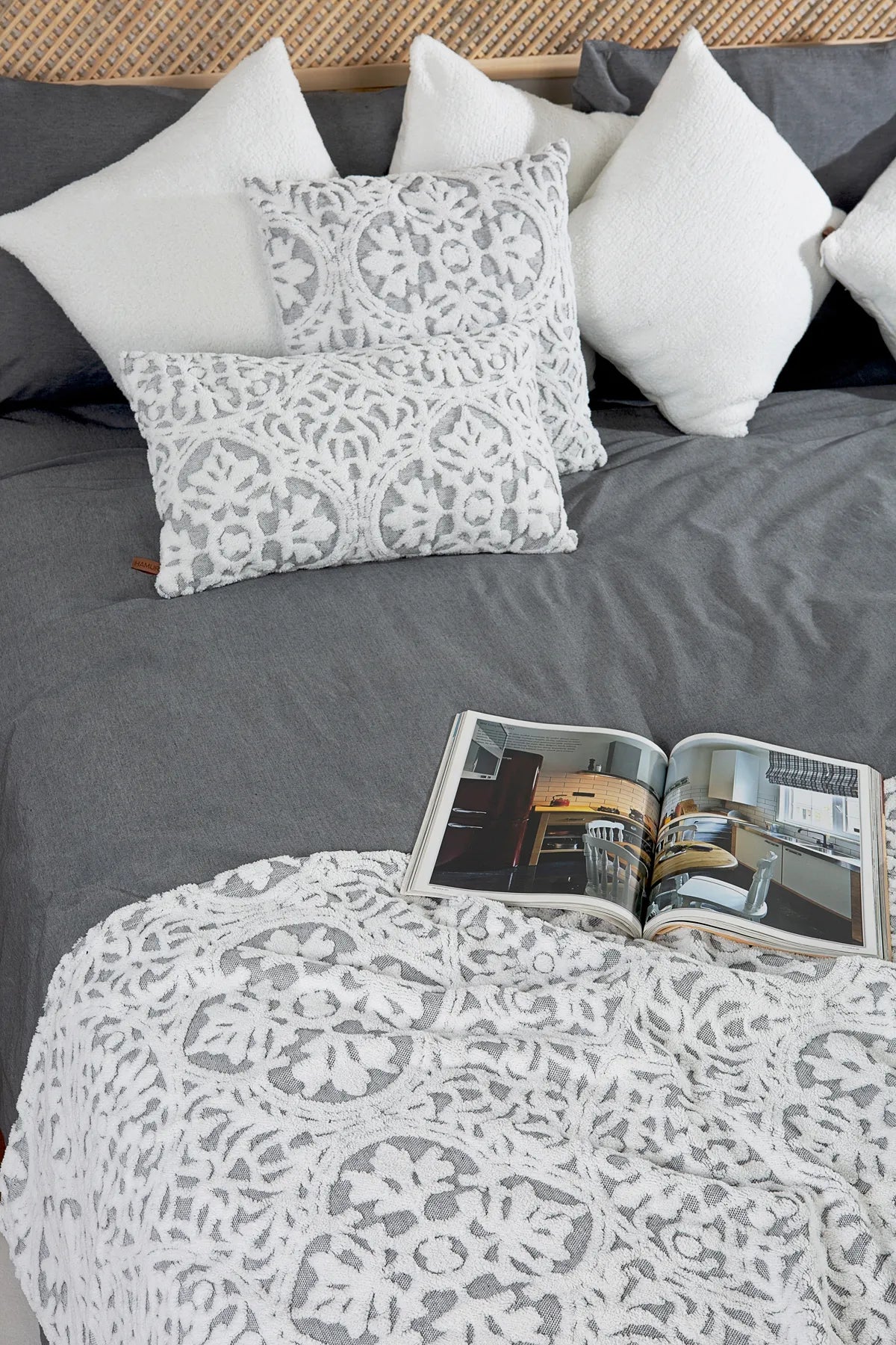 Motive Bed Runner Set Scandinavian Bohemian Pattern
