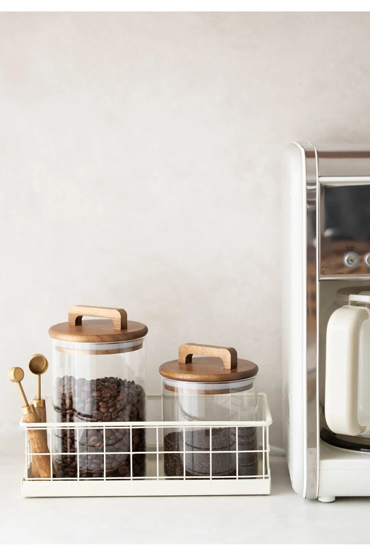 Galvanized Cream Organizer Wire Tray