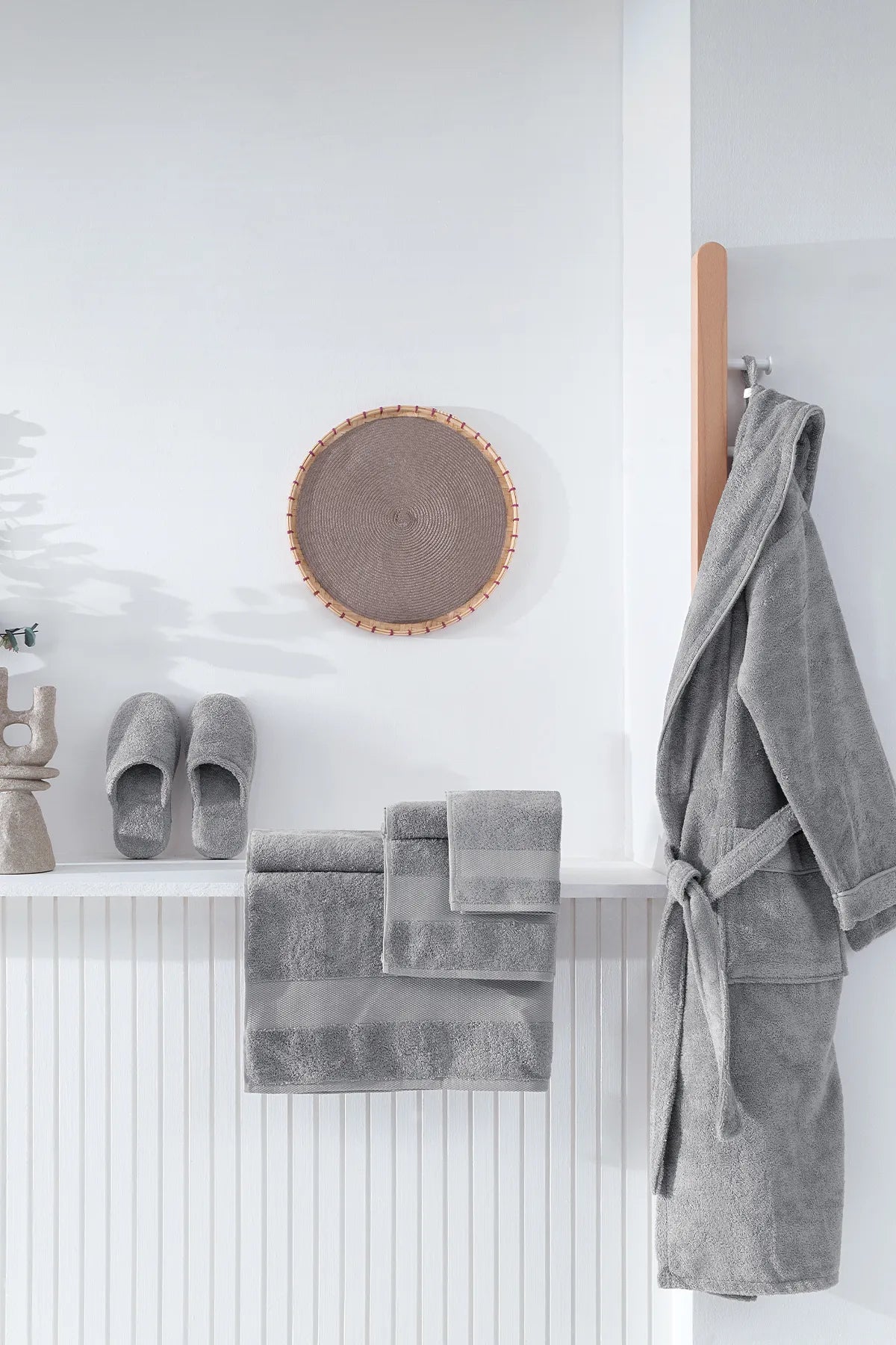 Essentials 3-Piece Bathroom Set | Slippers (42-44)
