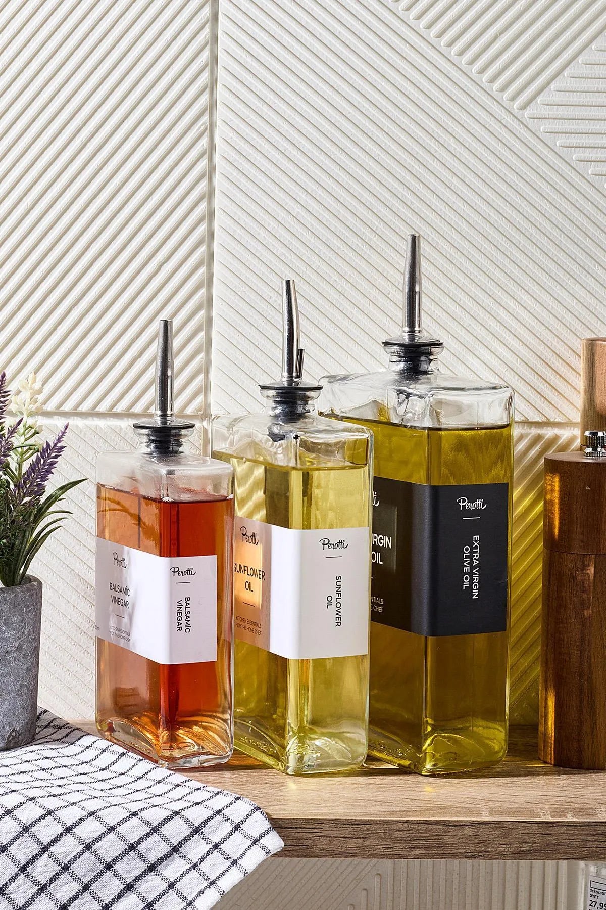Molivet 3 Piece Glass Oil Set