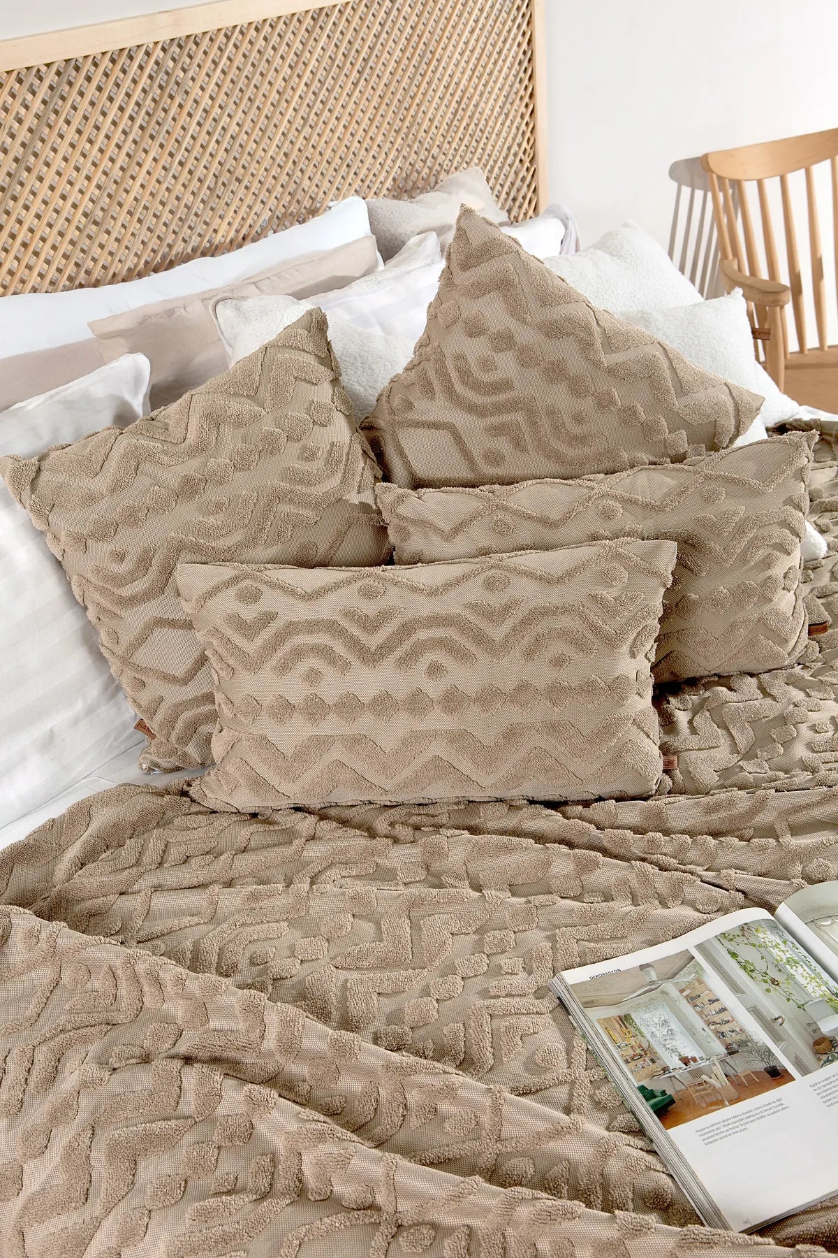 Letta Scandinavian Bedspread Set Bohemian Pattern