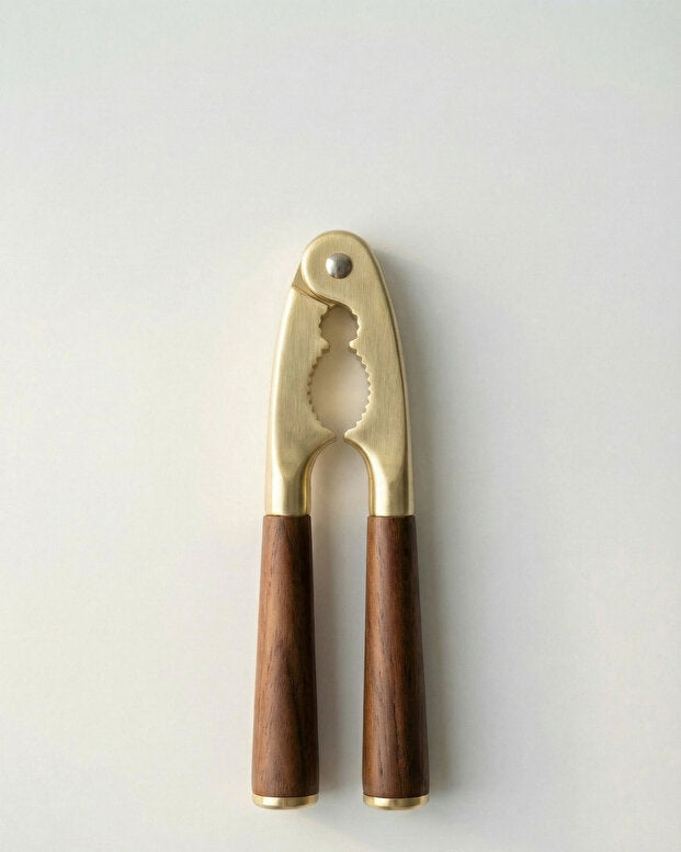 Acacia Handle Gold Walnut and Hazelnut Cracker