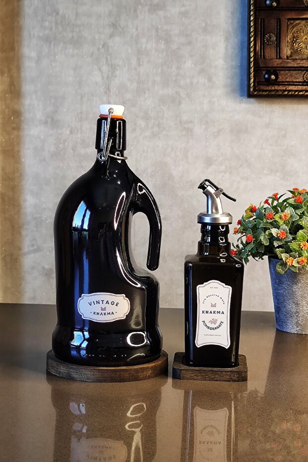 Wooden Stand Black Amber 2 Piece Italian Oil Set