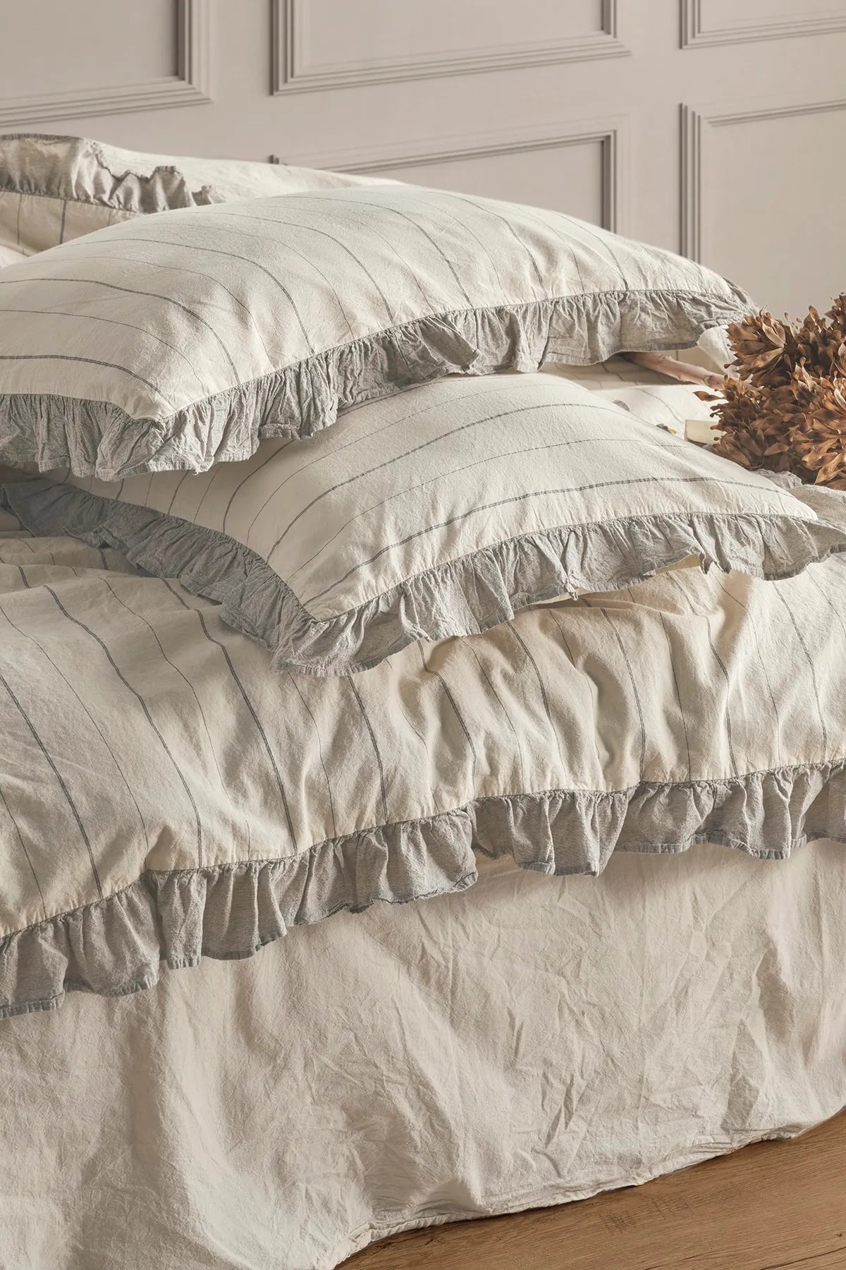 Bragi 100% Cotton Ruffle Washable Duvet Cover Set