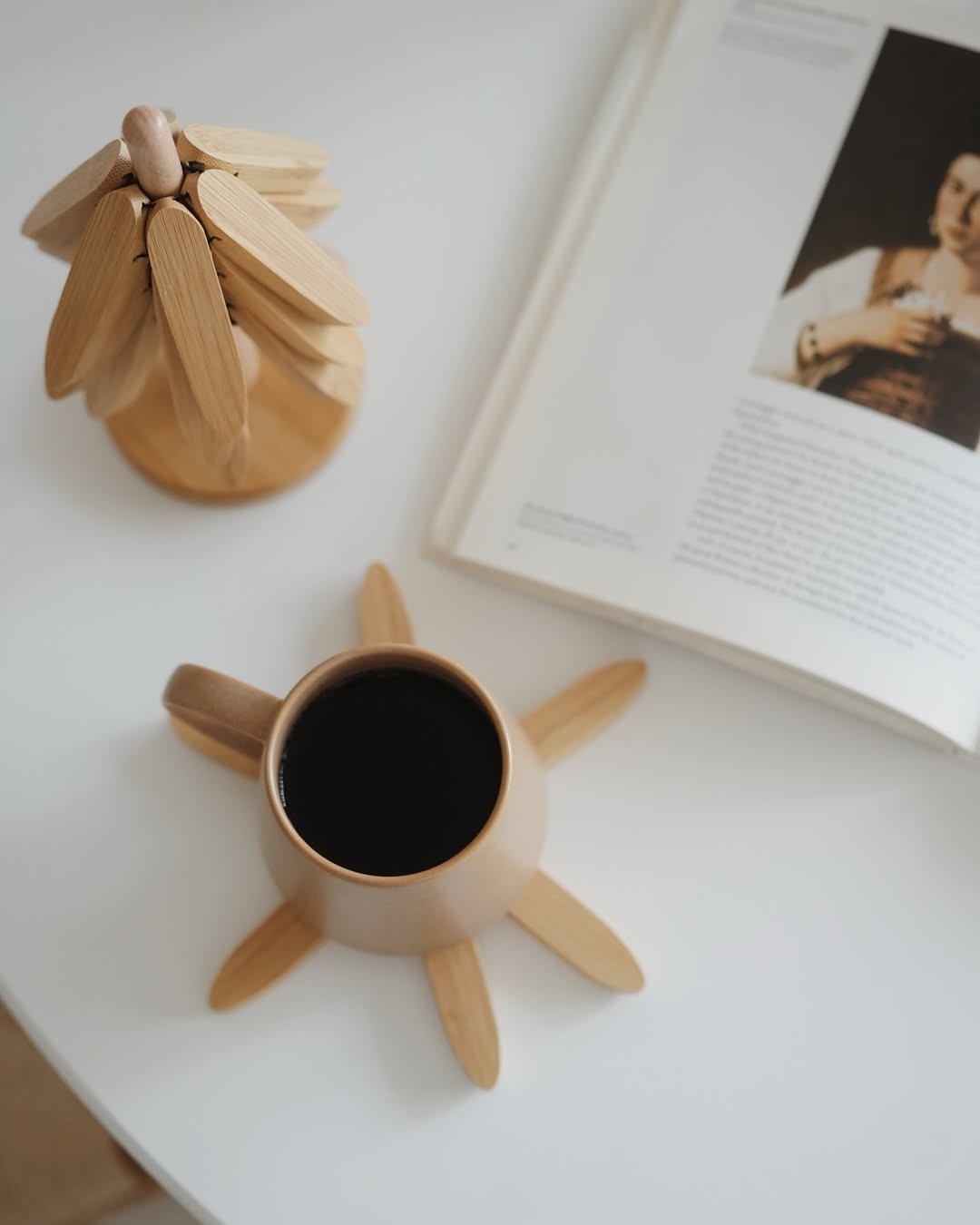4 Piece Bamboo Trivet with Stand