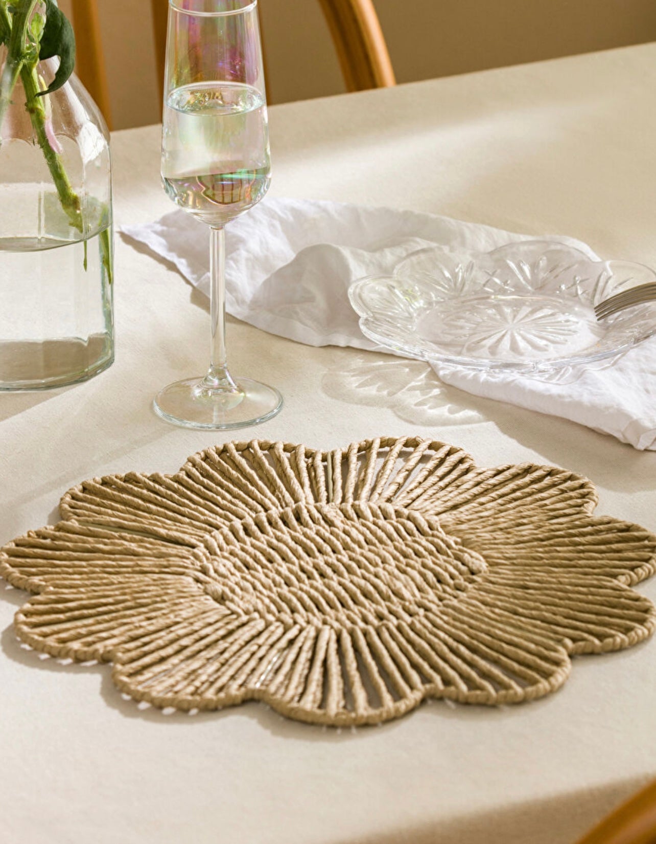 Flower Pattern Wicker Underplate