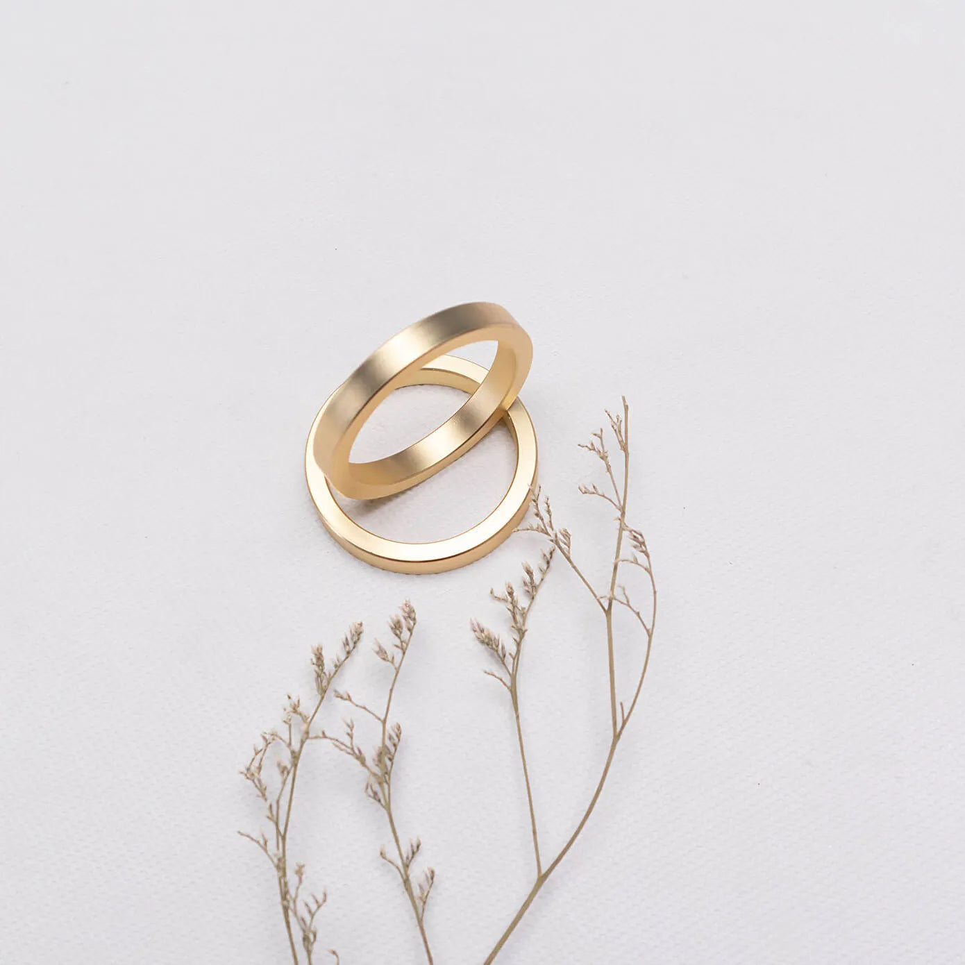 Lana 4 Piece Gold Napkin Ring