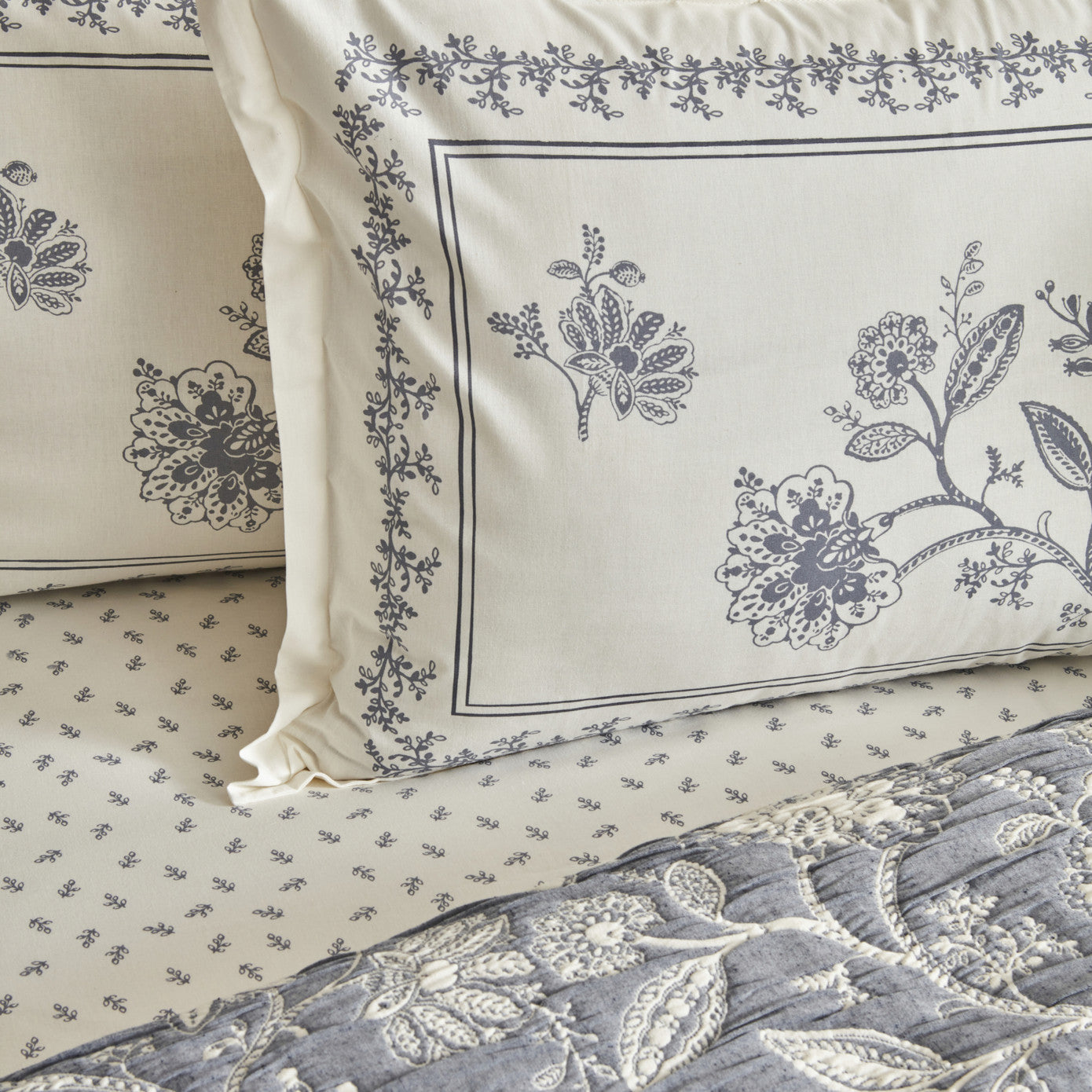 Clay Double Bedspread Set