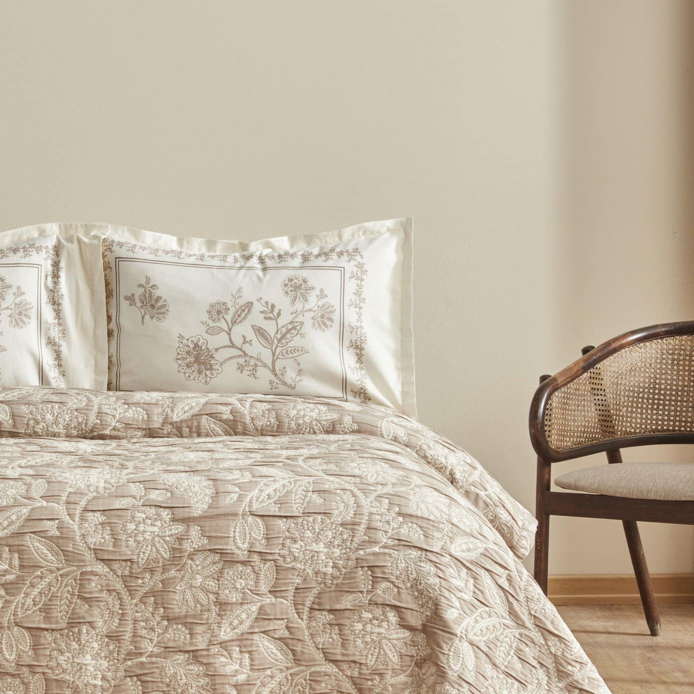 Clay Double Bedspread Set