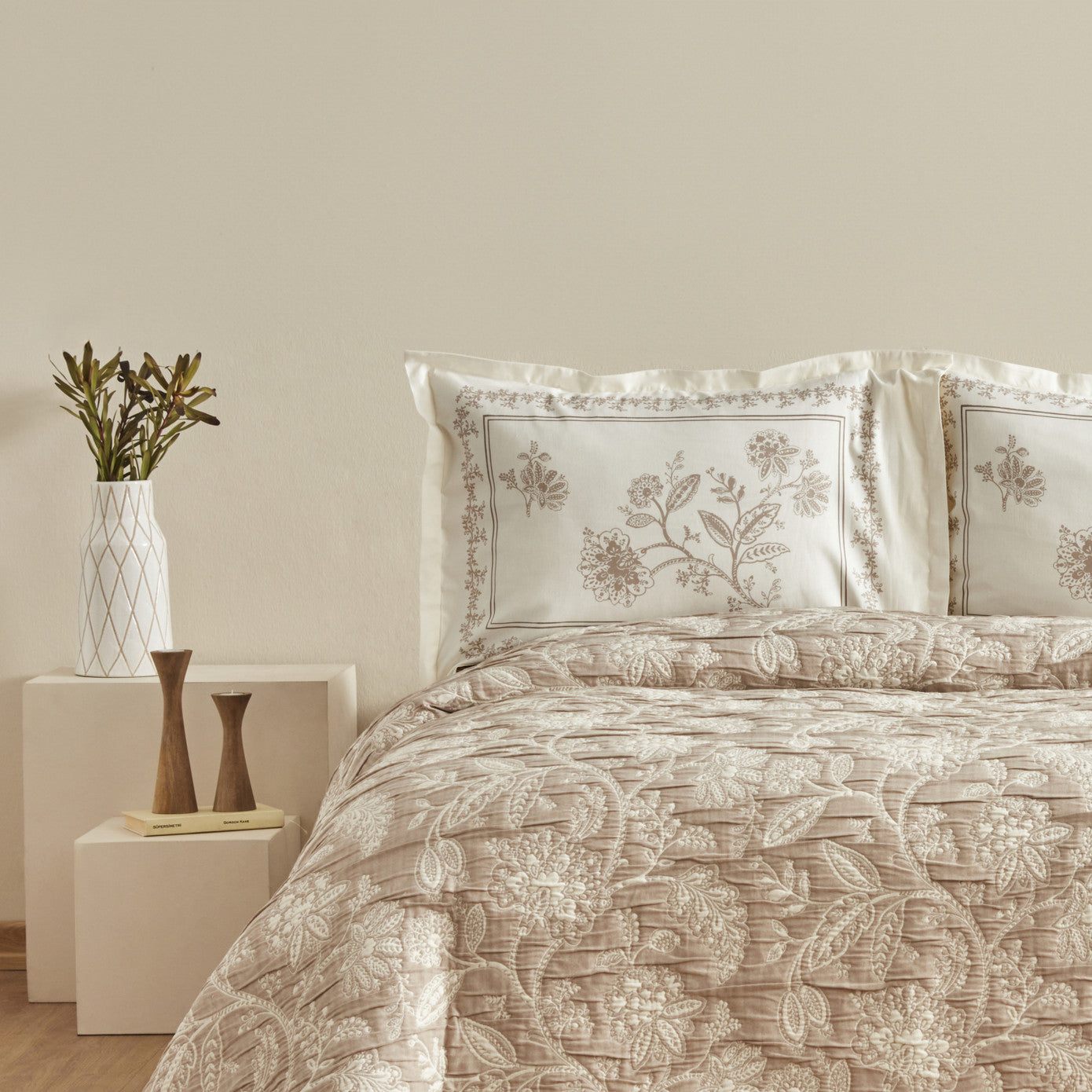 Clay Double Bedspread Set