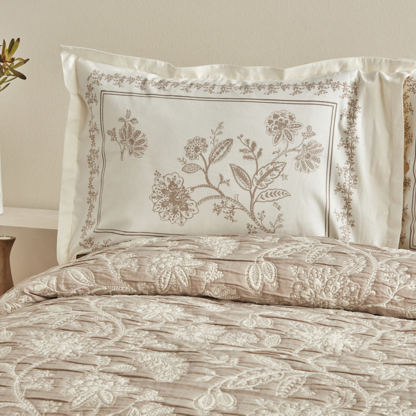 Clay Double Bedspread Set