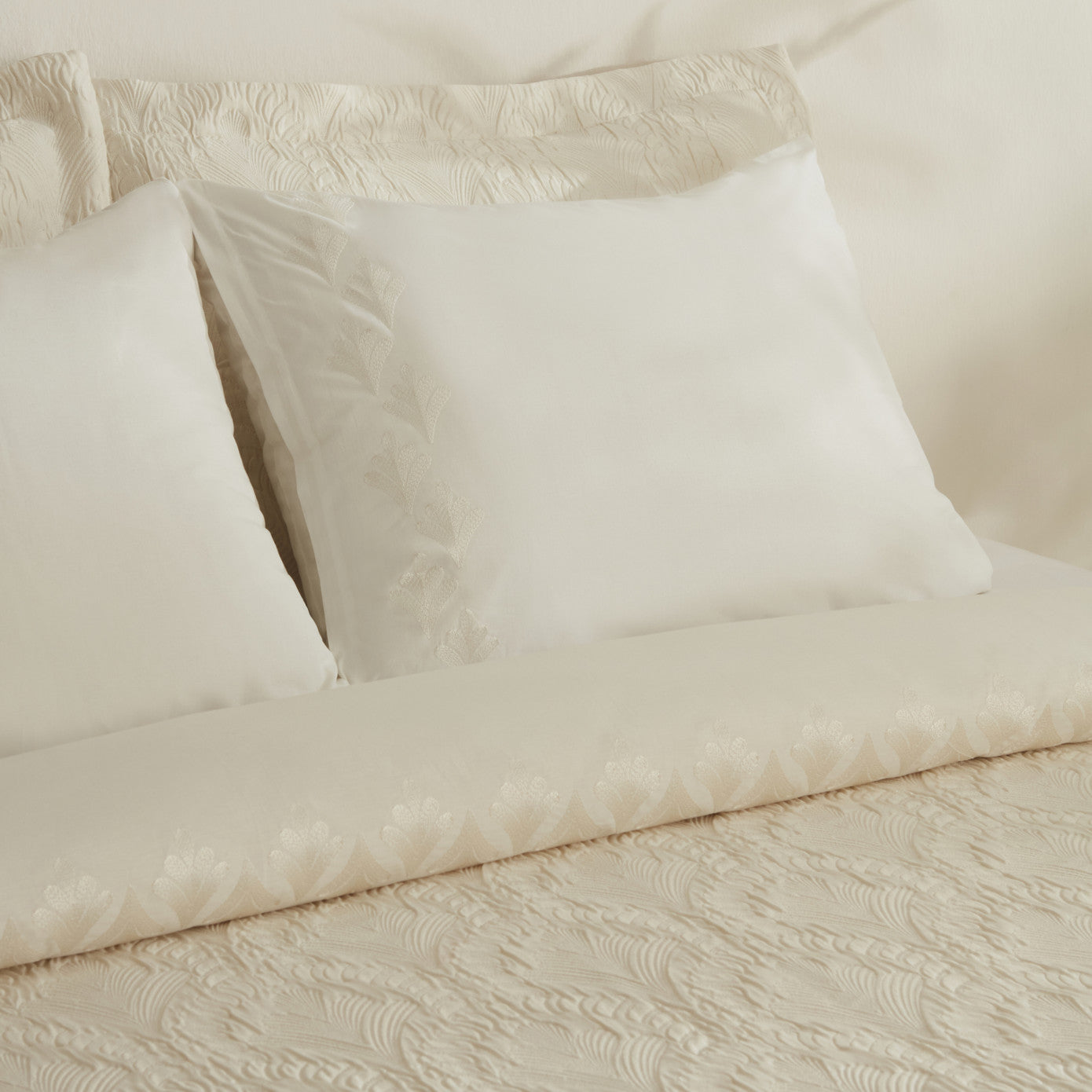 Ruby Double Duvet and Bedspread Set