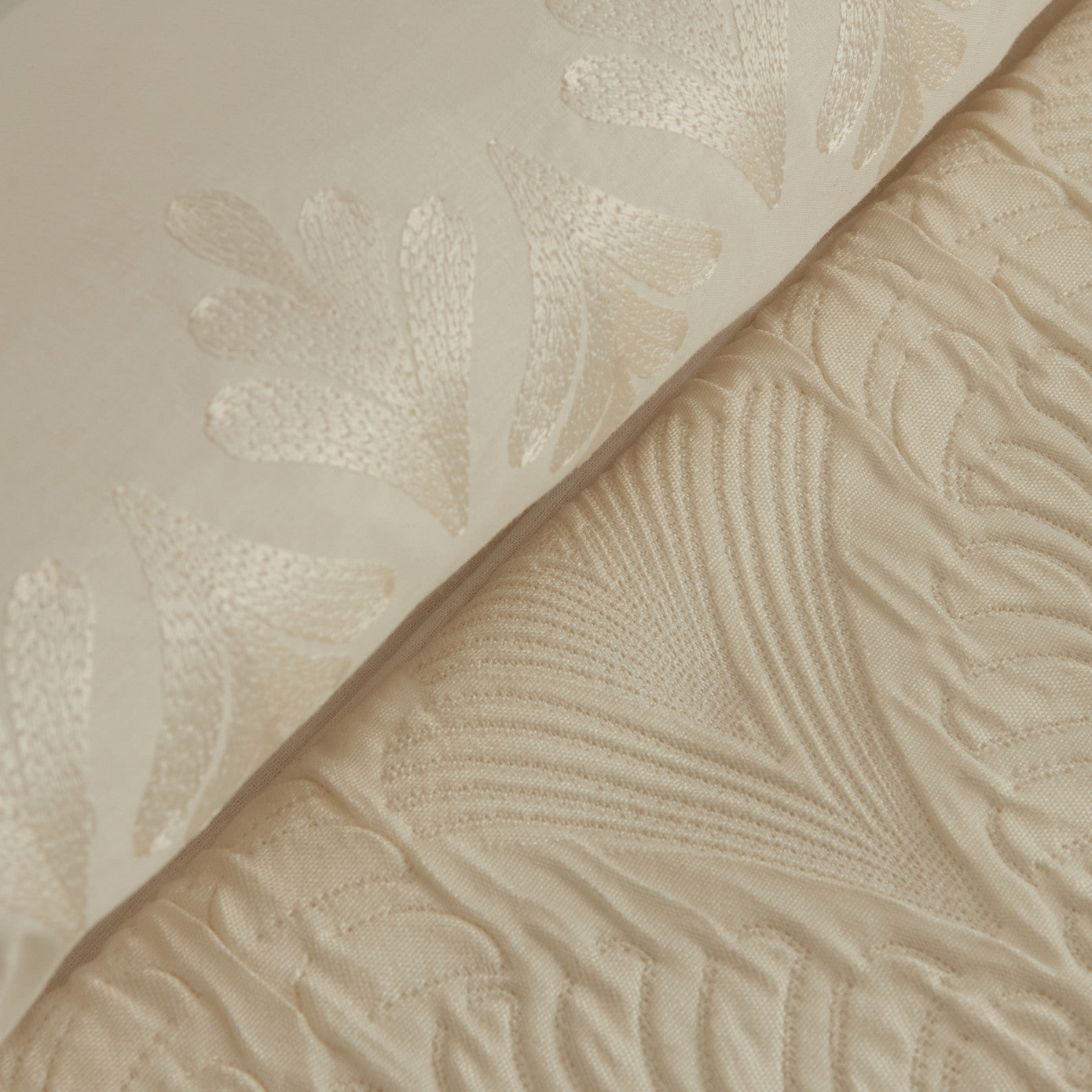 Ruby Double Duvet and Bedspread Set