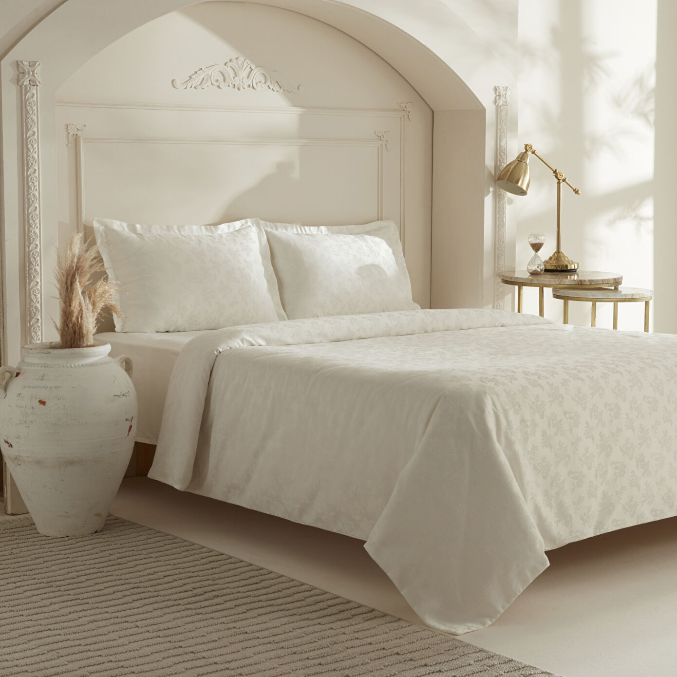 Viole Double Duvet Cover Set White