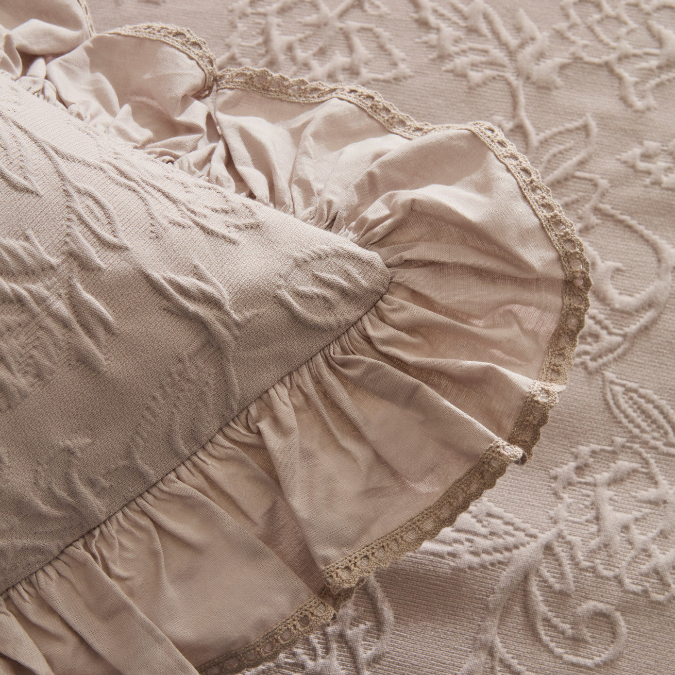 White Collection Tyra 100% Cotton Double Bedspread Beige
