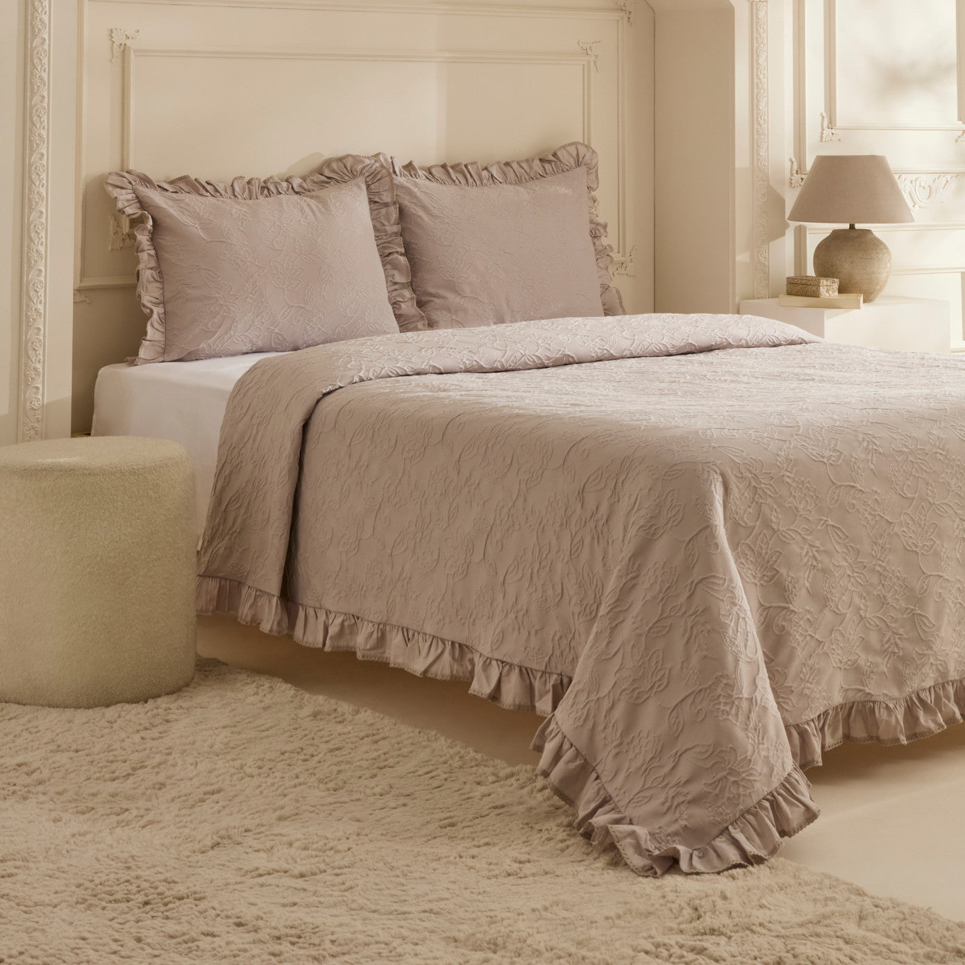 White Collection Tyra 100% Cotton Double Bedspread Beige