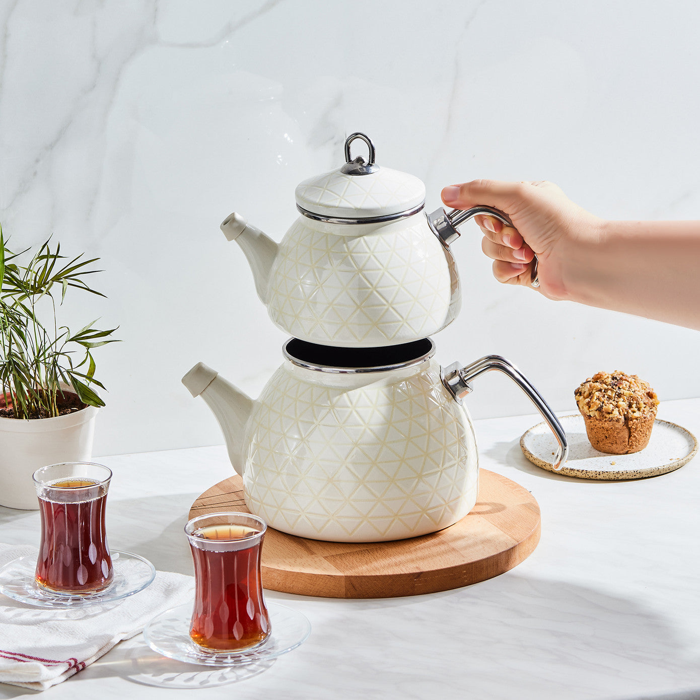 Crystal Induction Based Enamel Midi Teapot Set