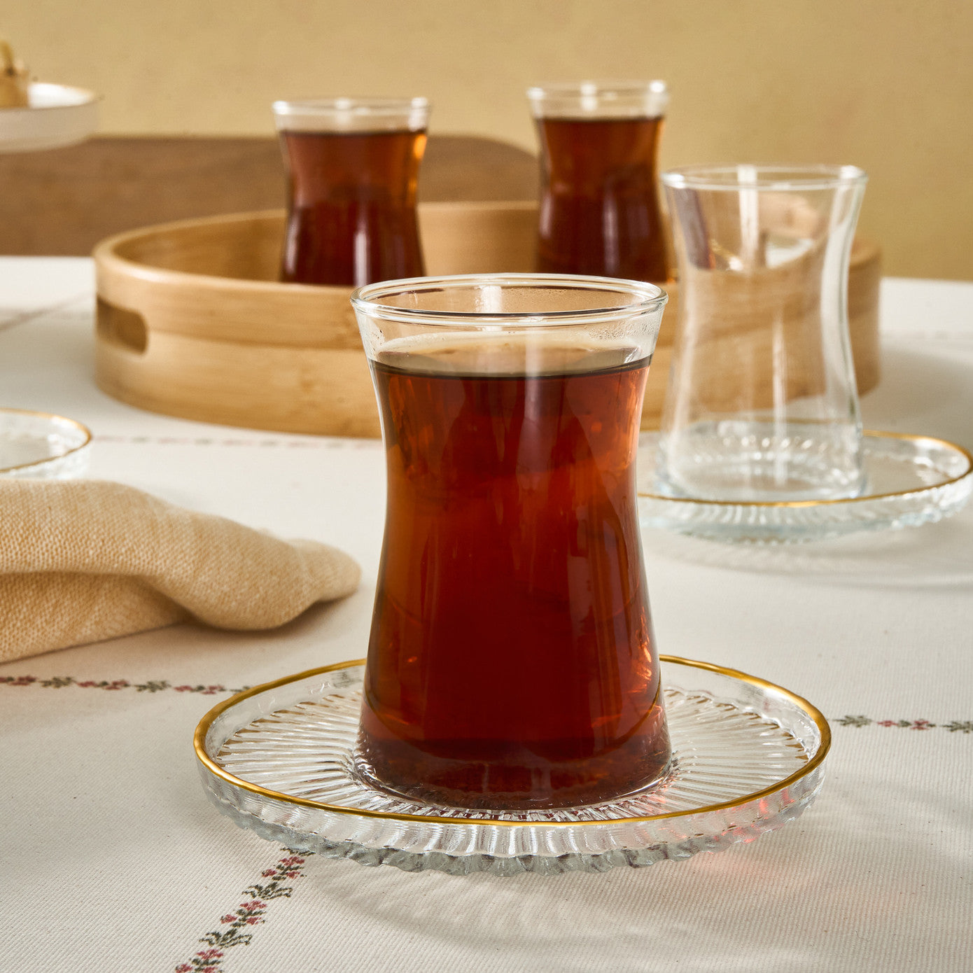 Nilüfer 12 Piece Tea Set