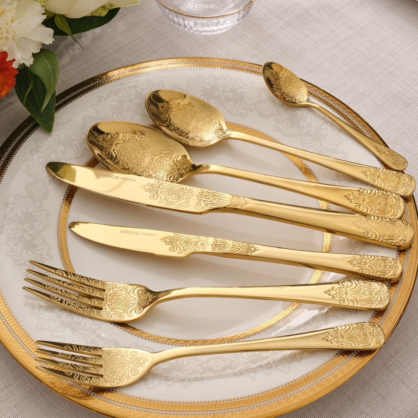Elegance Bellatrix Gold 12 Person 84 Piece Cutlery Set