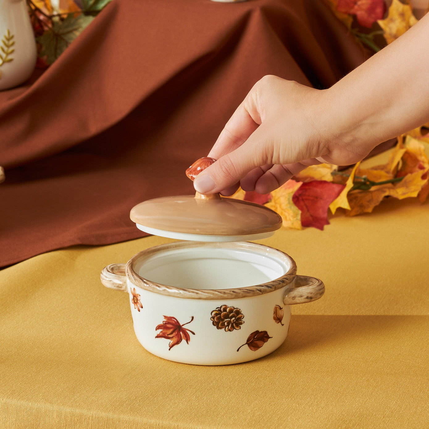 Cozy Mushroom Lidded Bowl 380 ml