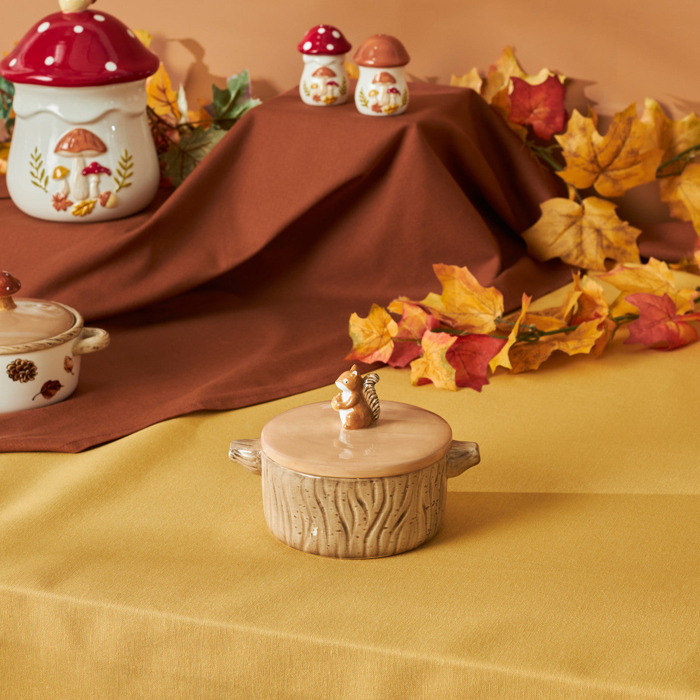 Cozy Squirrel Bowl with Lid 400 ml