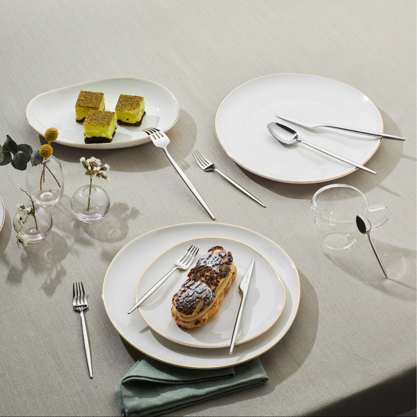 316 Premium Moongate Platinum 12 Person 84 Piece Cutlery Set