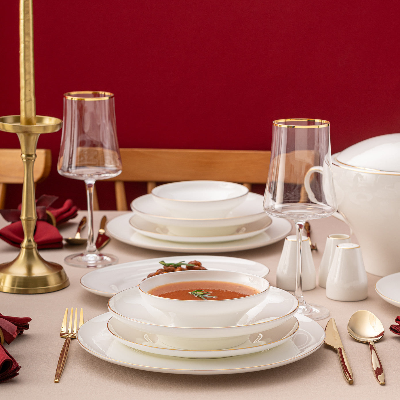 Emsan Alicia Fine Bone 60 Piece Round Dinner Set for 12 People Gold