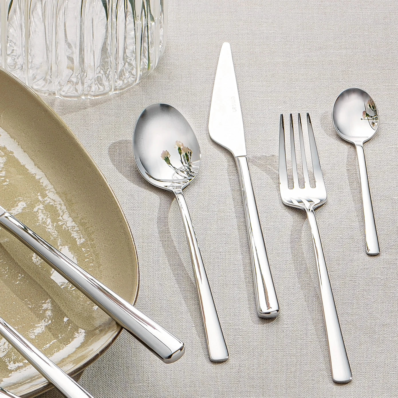 Ladin 84 Piece 12 Person Cutlery Set Boxed