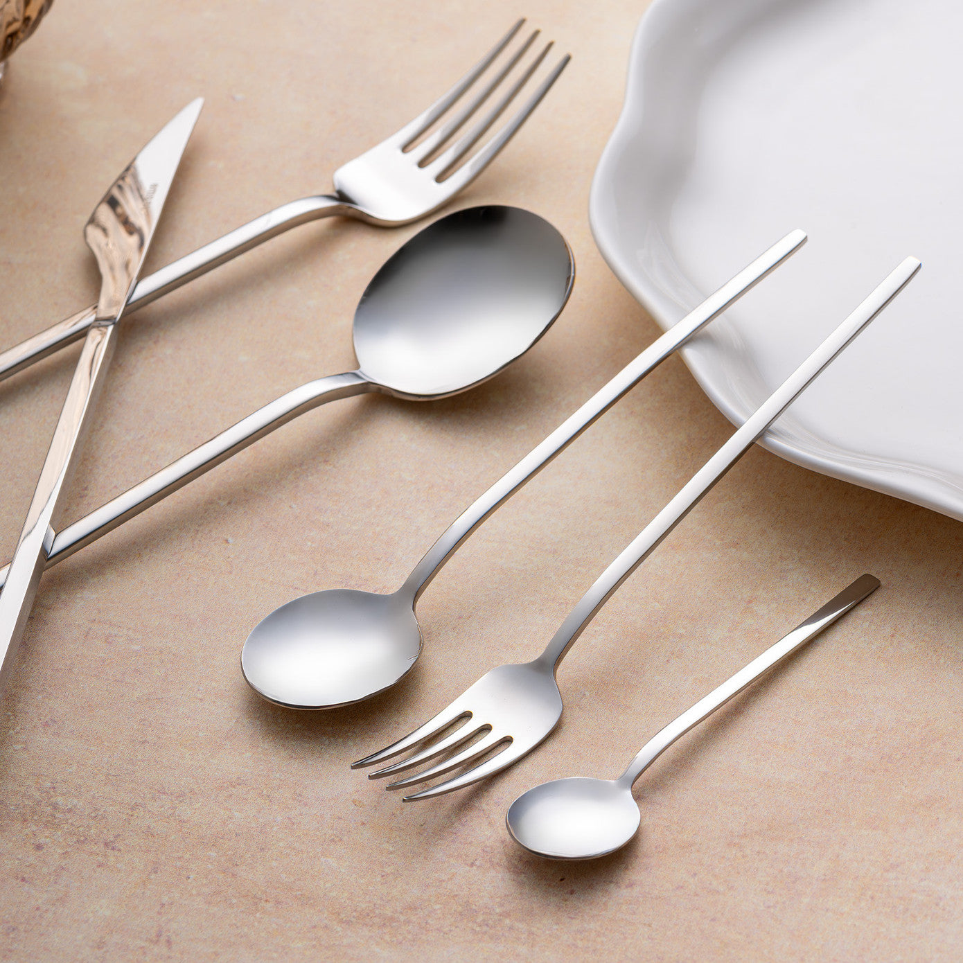 Zeus 72 Piece 12 Person Cutlery Set with Luxury Box