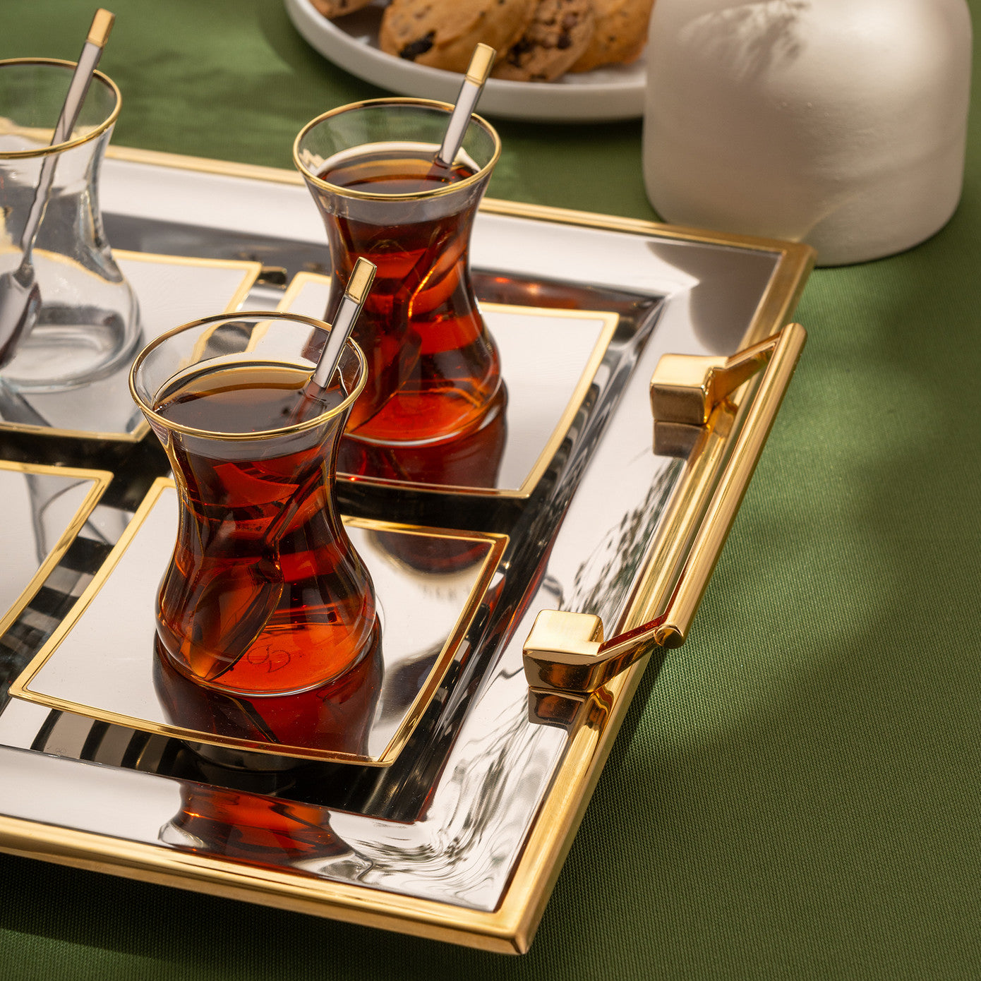 Ghetto 40 Piece Tea Set