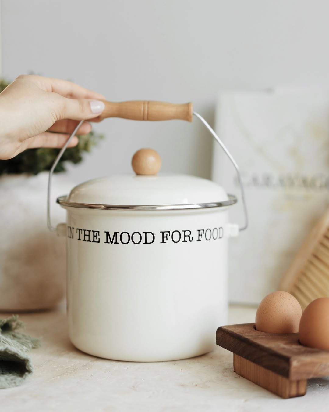 Mood Wooden Detailed Enamel Yogurt/Legume Jar